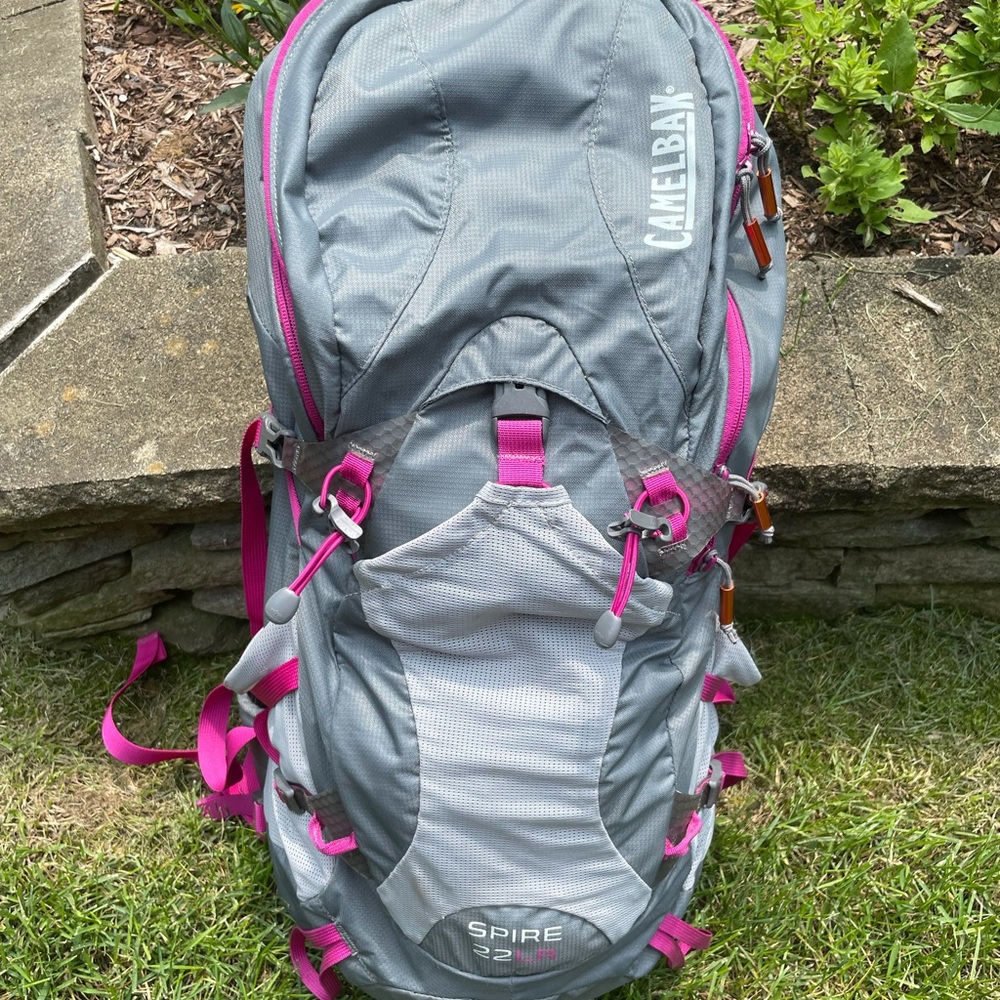 Camelback spire 22L hiking pack